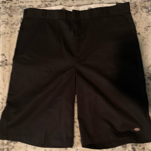 Dickies Men's 15" Loose Fit Multi-Pocket Work Short Big. 48 big - Picture 7 of 8